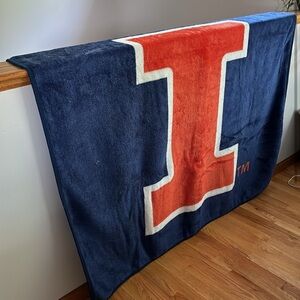 University of Illinois Large fleece blanket